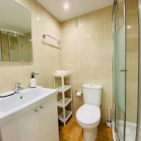 Benalbeach - Precioso Estudio En Con Piscinas, Parque Acuatico Y Zonas De Ocio, Playa A 100 Metros Benalmádena