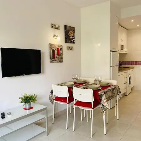 Benalbeach - Precioso Estudio En Con Piscinas, Parque Acuatico Y Zonas De Ocio, Playa A 100 Metros Lägenhet